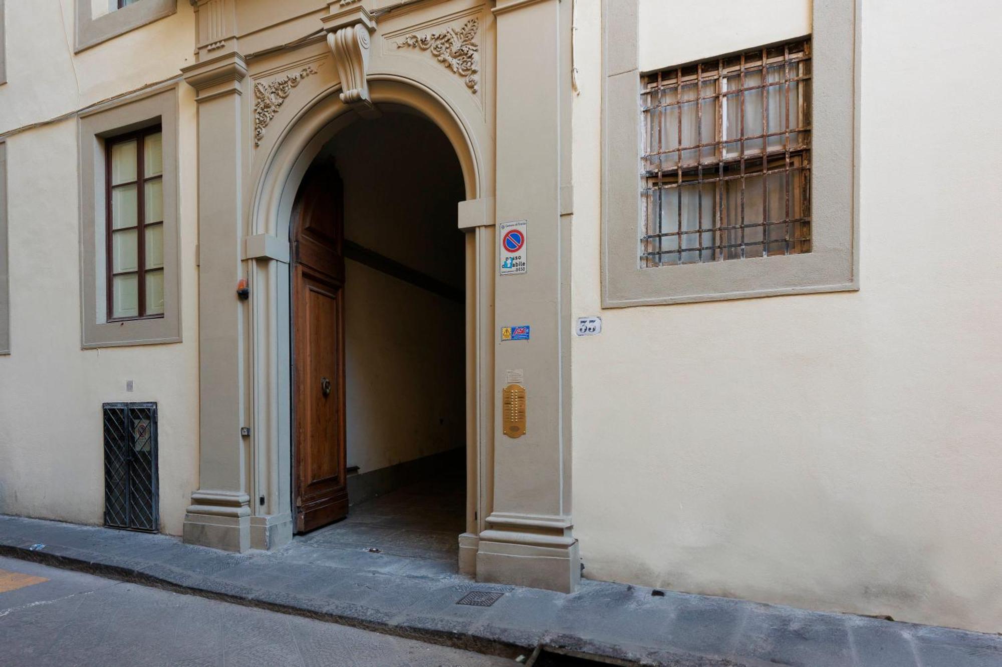 Palazzo Caccini Luxury Apartment فلورنس المظهر الخارجي الصورة