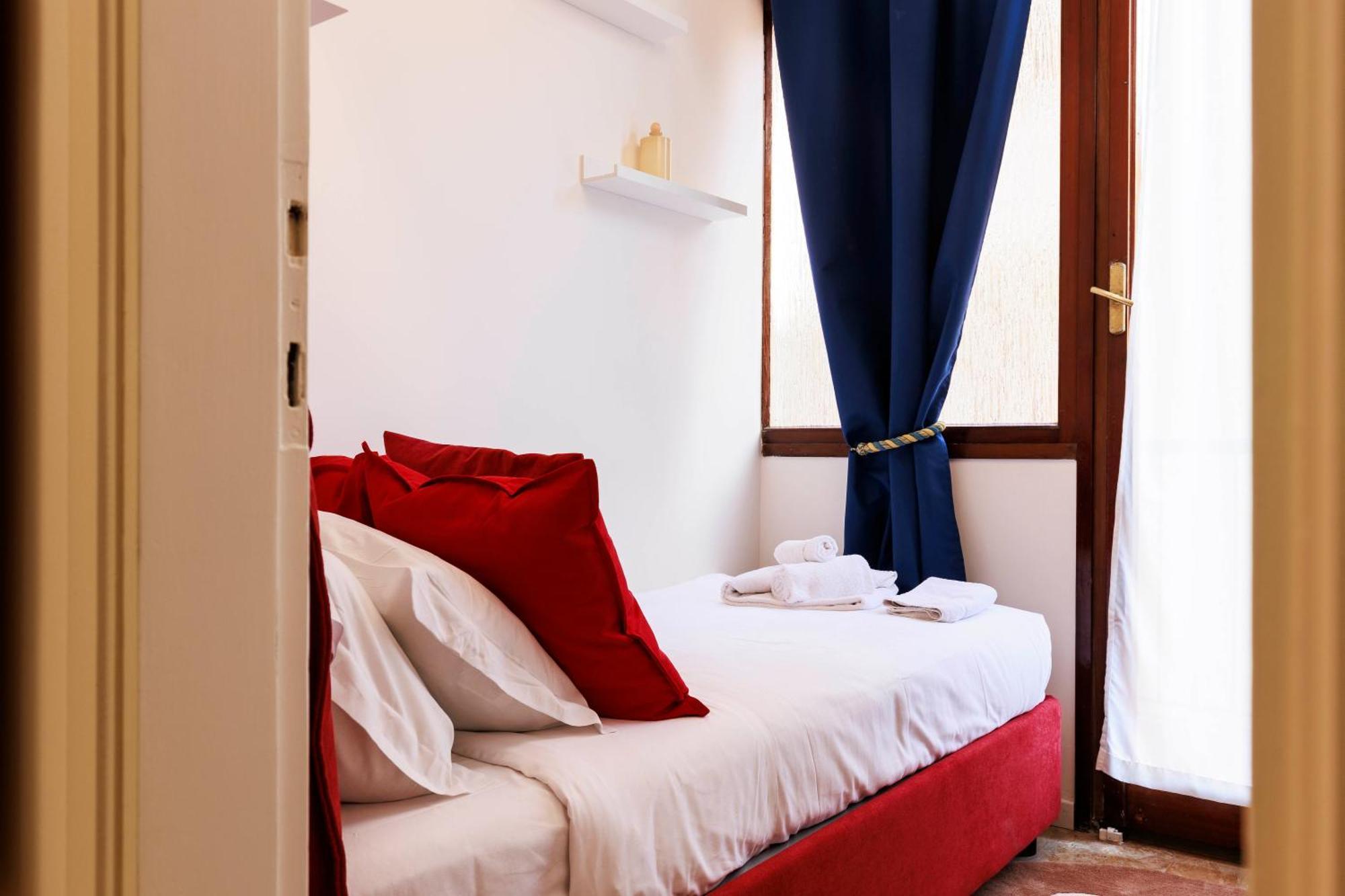 Palazzo Caccini Luxury Apartment فلورنس المظهر الخارجي الصورة